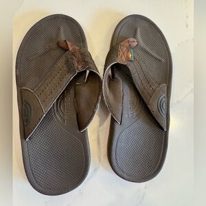 Kids Rainbow Dark Brown Suede-Touch Flip Flops Size 13/1